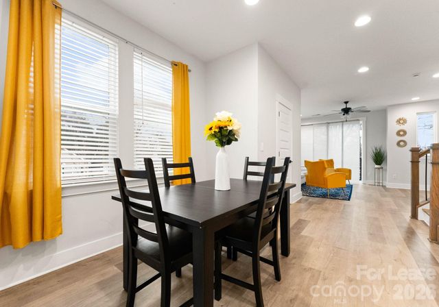 648 W End Drive, Charlotte, NC 28208