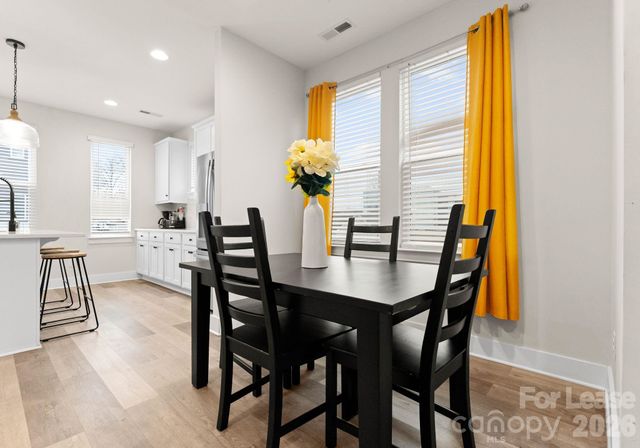 648 W End Drive, Charlotte, NC 28208