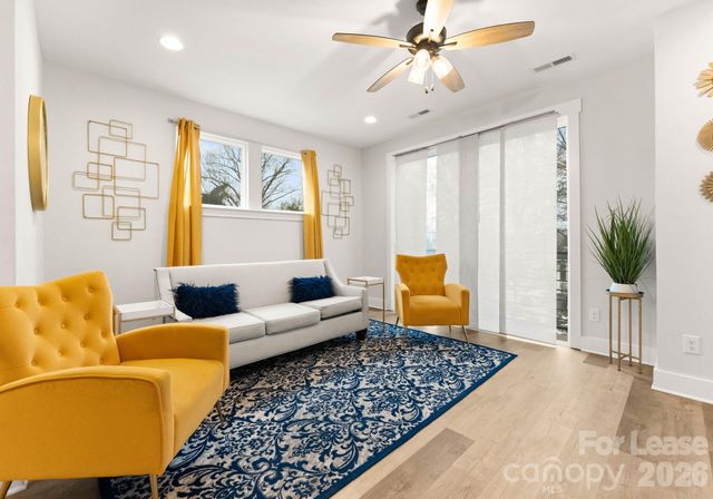 648 W End Drive, Charlotte, NC 28208