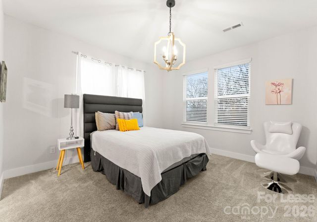 648 W End Drive, Charlotte, NC 28208