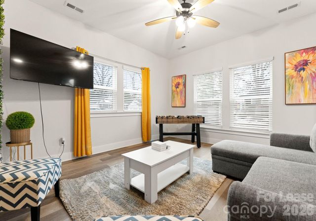 648 W End Drive, Charlotte, NC 28208