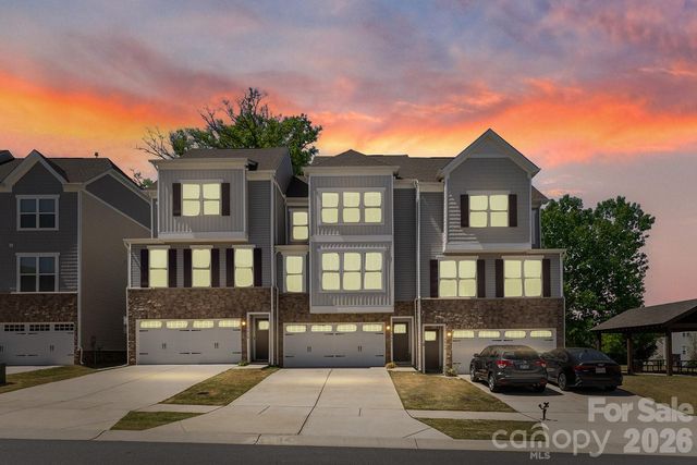 9866 Oaklawn Boulevard NW, Huntersville, NC 28078
