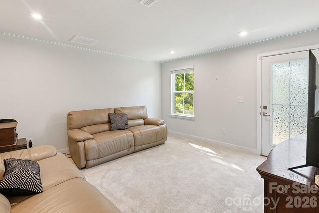 9866 Oaklawn Boulevard NW, Huntersville, NC 28078