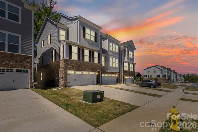 9866 Oaklawn Boulevard NW, Huntersville, NC 28078