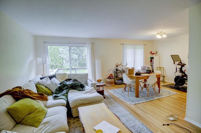 5318-5320 Manitowoc Parkway, Madison, WI 53705