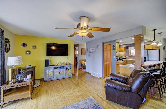 6817 OLEN TRAIL, Winneconne, WI 54986