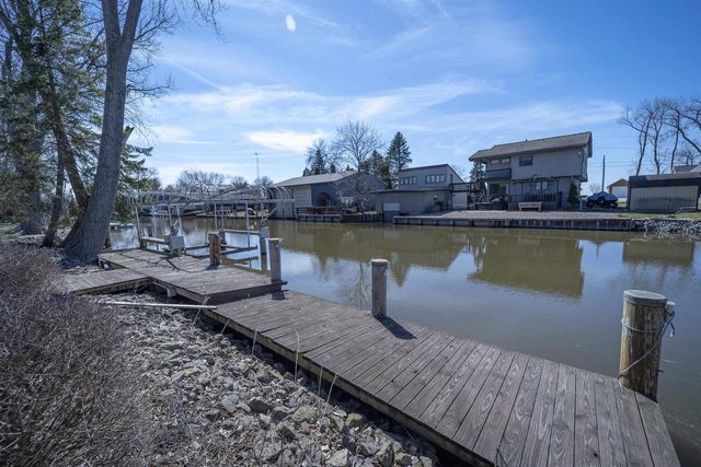 6817 OLEN TRAIL, Winneconne, WI 54986