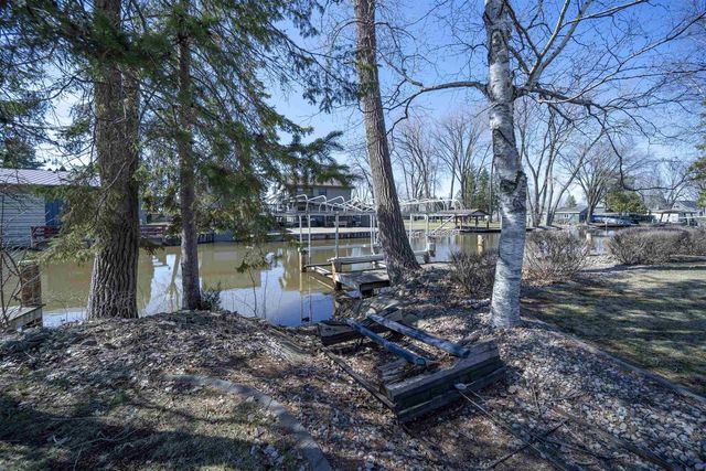 6817 OLEN TRAIL, Winneconne, WI 54986