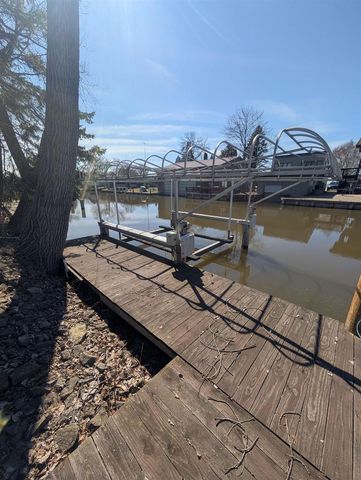 6817 OLEN TRAIL, Winneconne, WI 54986