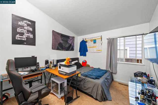 207 Babbling Brook Way, Pittsburg, CA 94565