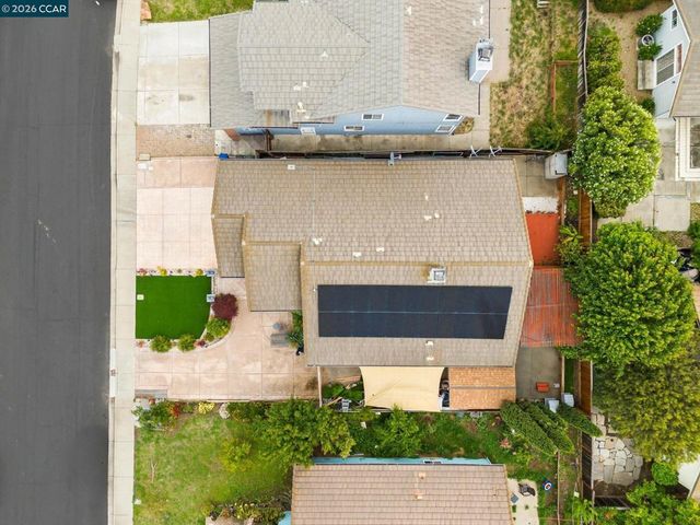 207 Babbling Brook Way, Pittsburg, CA 94565