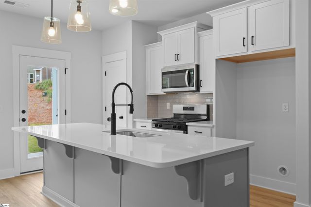 142 Shager Place, Travelers Rest, SC 29690