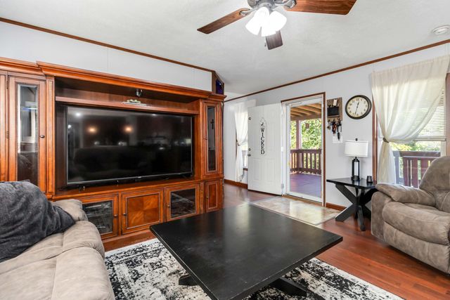 2682 Dreyfus Road, Waco, KY 40385