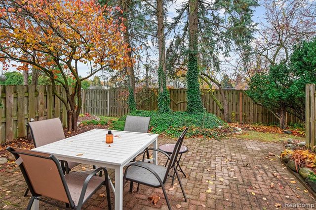 20204 Longwood Court, Northville, MI 48167