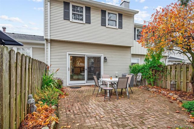 20204 Longwood Court, Northville, MI 48167