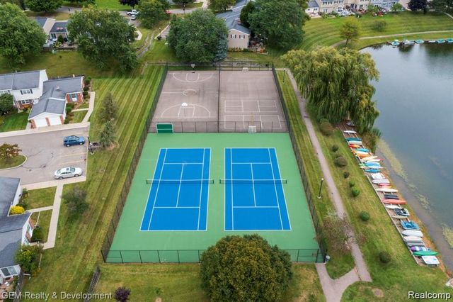 20204 Longwood Court, Northville, MI 48167