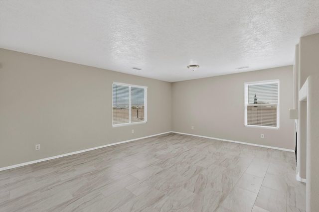 6557 Grants Drive NE, Rio Rancho, NM 87144