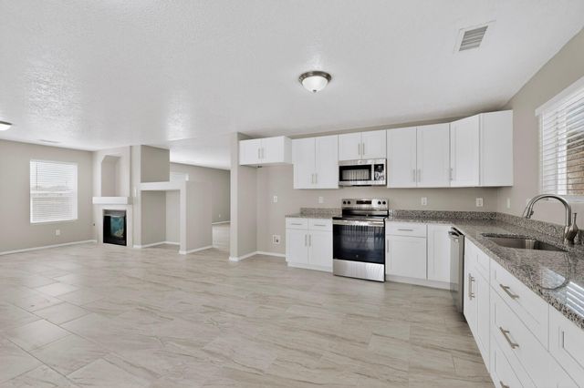 6557 Grants Drive NE, Rio Rancho, NM 87144