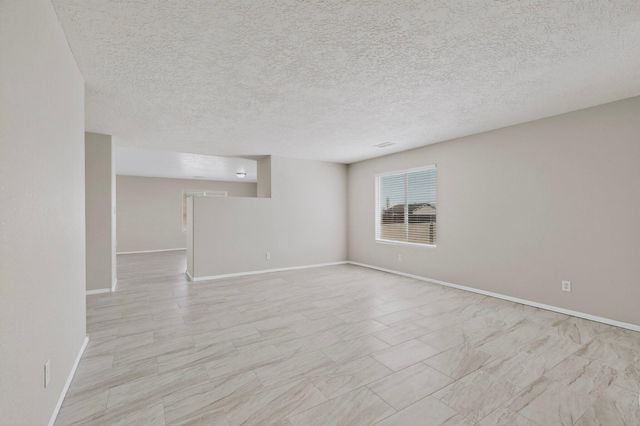 6557 Grants Drive NE, Rio Rancho, NM 87144