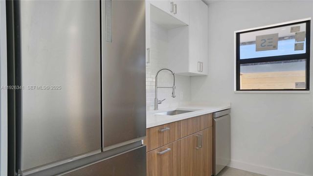 1119 W Las Olas Blvd 3, Fort Lauderdale, FL 33312