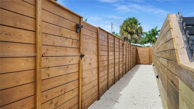 1119 W Las Olas Blvd 3, Fort Lauderdale, FL 33312