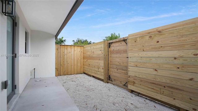 1119 W Las Olas Blvd 3, Fort Lauderdale, FL 33312