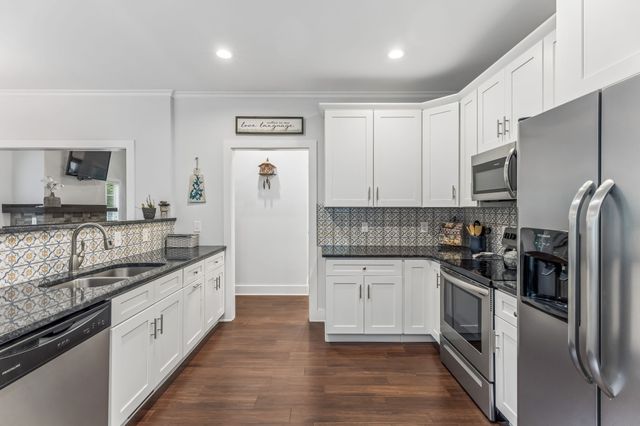 113 Summit Dr, Columbia, TN 38401