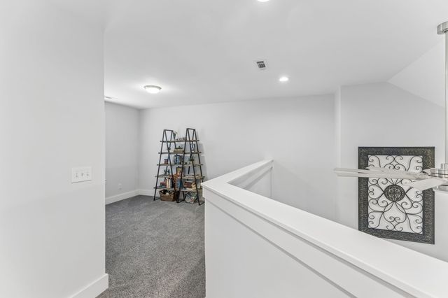 113 Summit Dr, Columbia, TN 38401