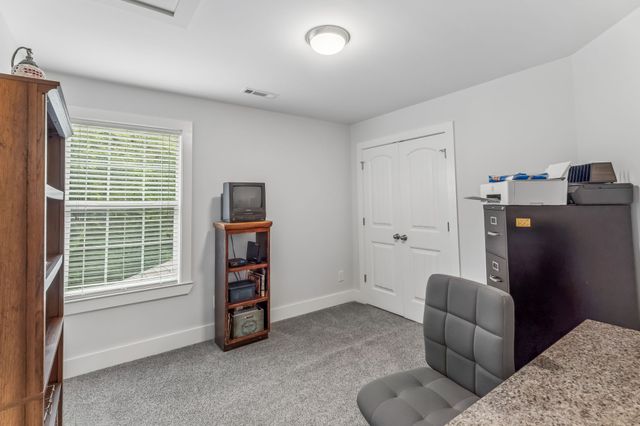 113 Summit Dr, Columbia, TN 38401
