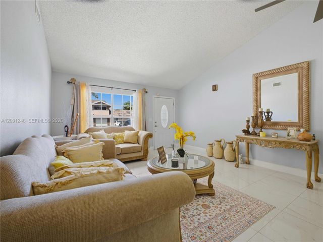 1319 SW 74th Ave, North Lauderdale, FL 33068