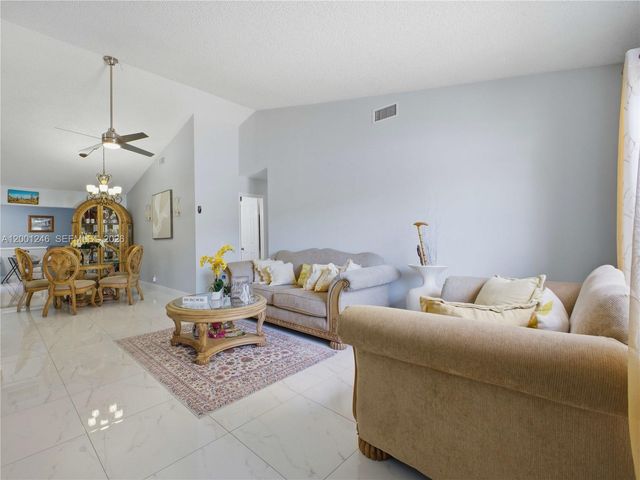 1319 SW 74th Ave, North Lauderdale, FL 33068