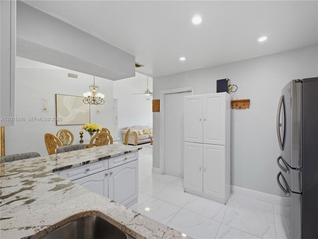 1319 SW 74th Ave, North Lauderdale, FL 33068