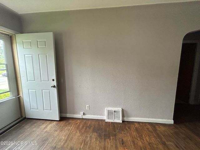 1718 Giant Street, Toledo, OH 43613