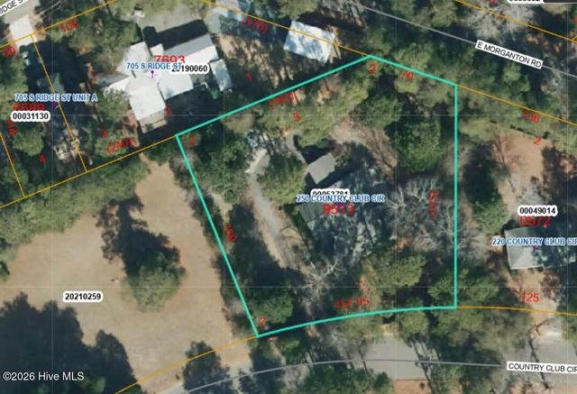 250 Country Club Circle, Southern Pines, NC 28387