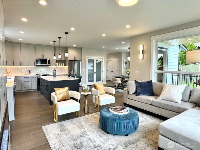 11700 SE 234th Place, Kent, WA 98031