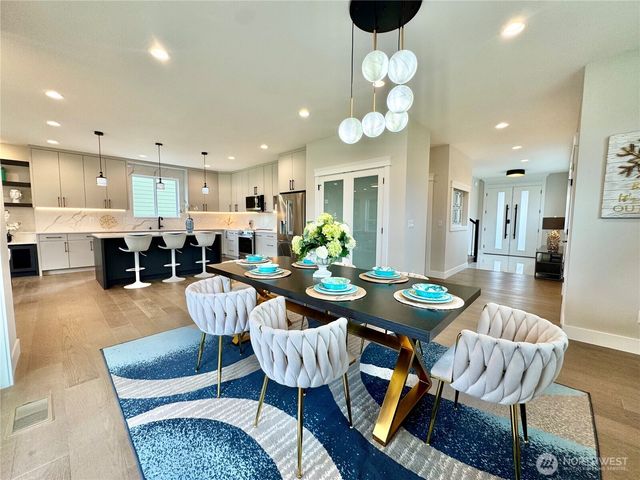 11700 SE 234th Place, Kent, WA 98031