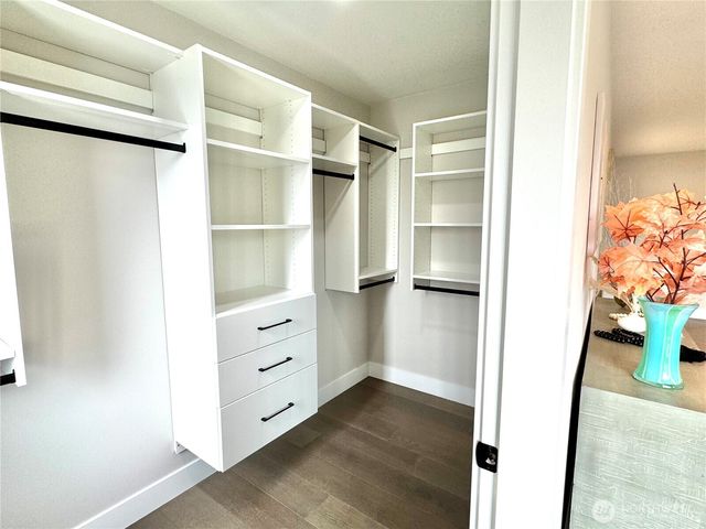 11700 SE 234th Place, Kent, WA 98031