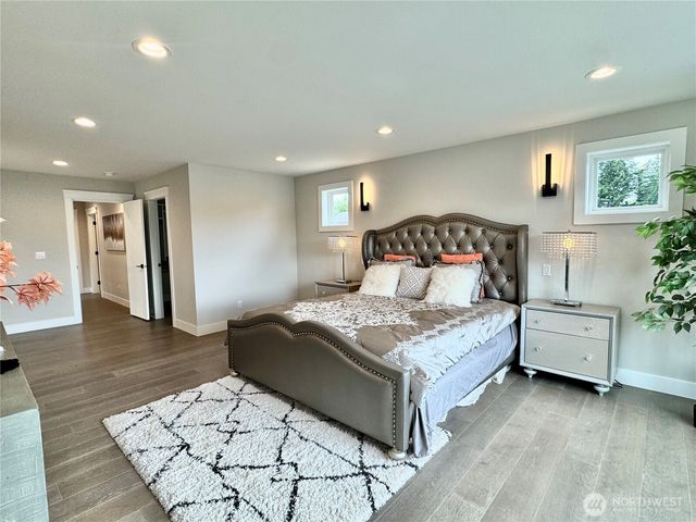 11700 SE 234th Place, Kent, WA 98031