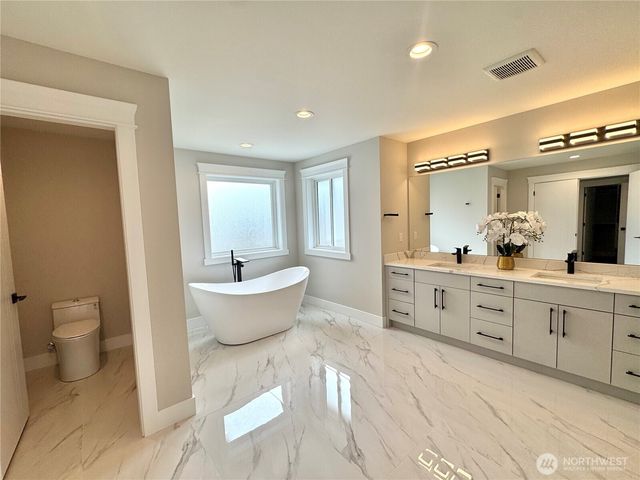 11700 SE 234th Place, Kent, WA 98031