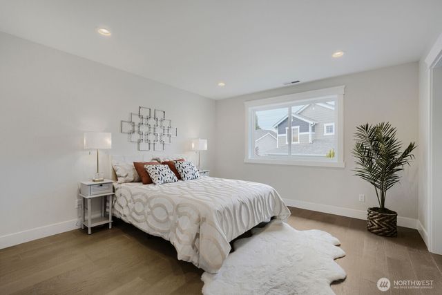 11700 SE 234th Place, Kent, WA 98031