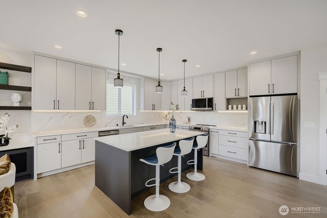 11700 SE 234th Place, Kent, WA 98031