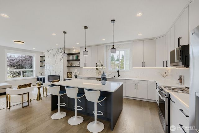 11700 SE 234th Place, Kent, WA 98031