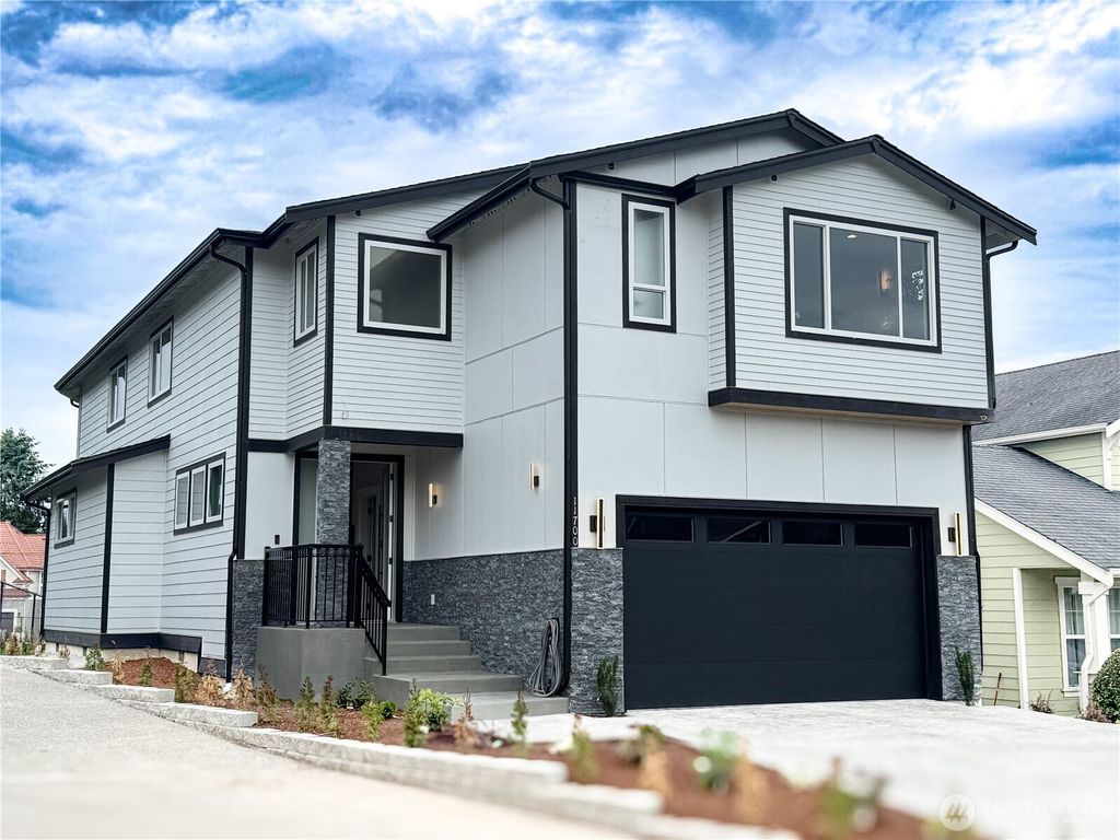 11700 SE 234th Place, Kent, WA 98031