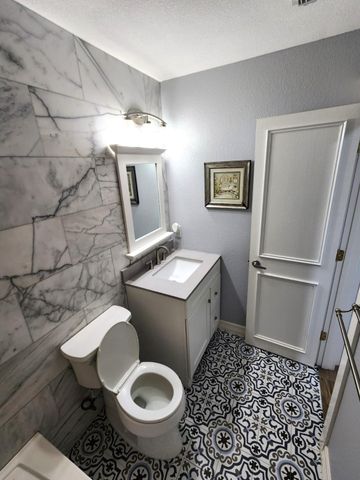 15506 Red Pine Ridge Way, Houston, TX 77049