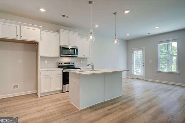 133 St Annes Place, Covington, GA 30016