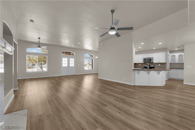 6711 Longmeadow Drive, Pahrump, NV 89061