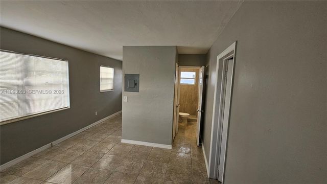 6204 Dewey St 1, Hollywood, FL 33023