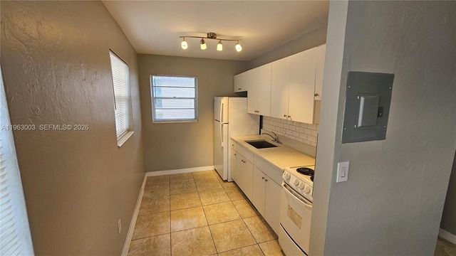 6204 Dewey St 1, Hollywood, FL 33023