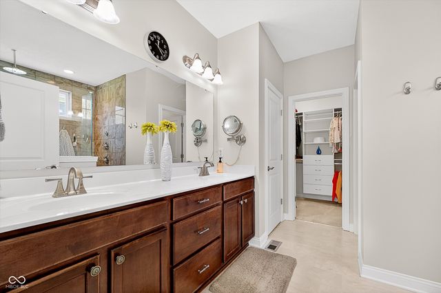 13852 Ambria Drive, Mccordsville, IN 46055