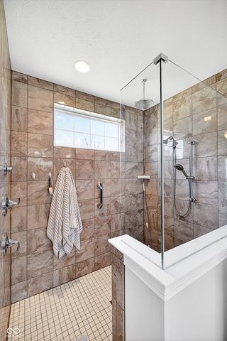 13852 Ambria Drive, Mccordsville, IN 46055